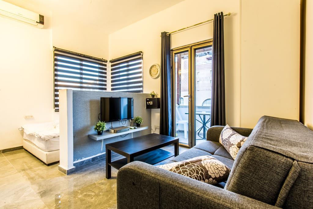 Sunset Beach Apartments Tel Aviv Eksteriør billede